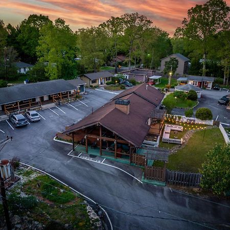 Cedarwood Inn Hendersonville Eksteriør bilde