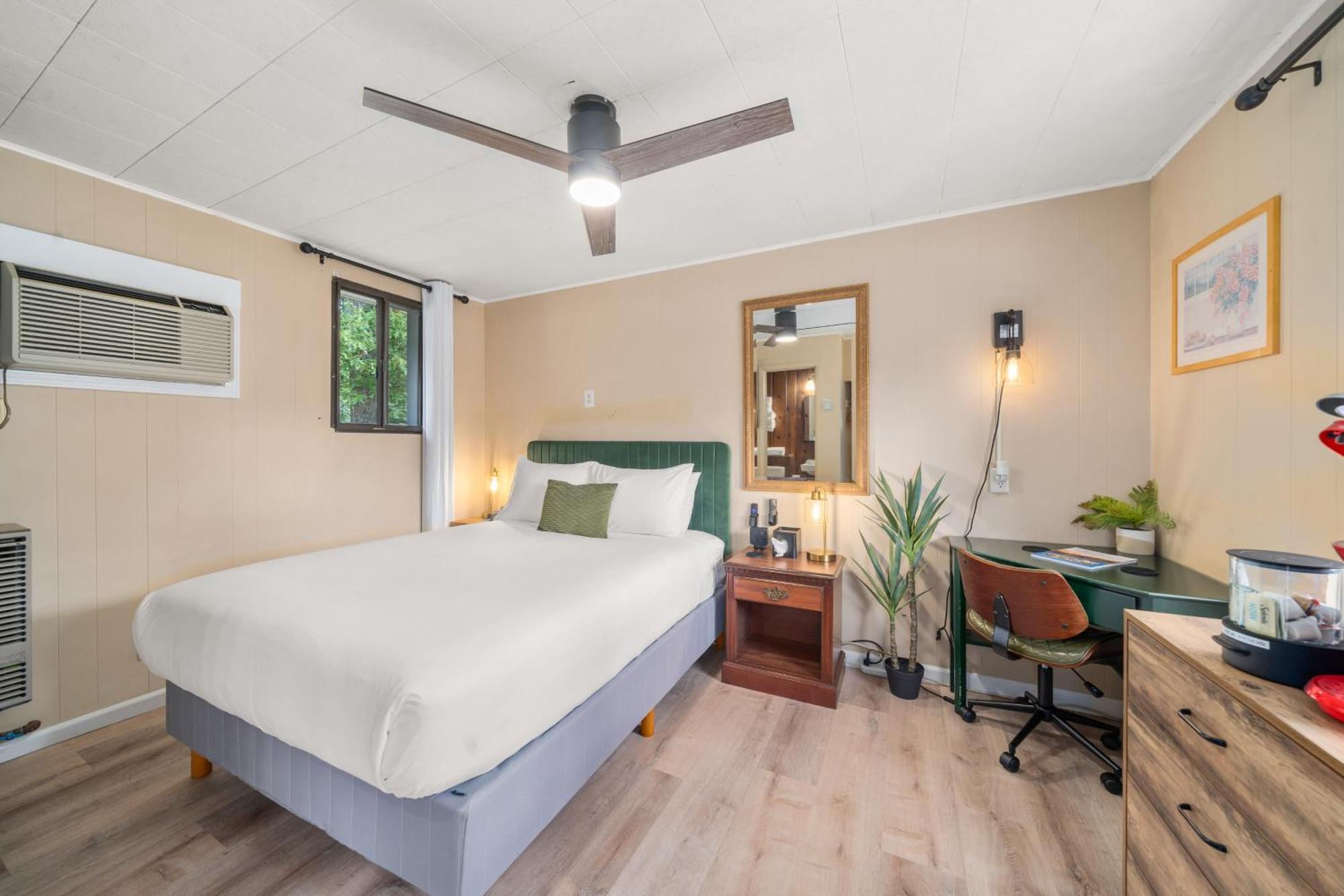 Cedarwood Inn Hendersonville Eksteriør bilde