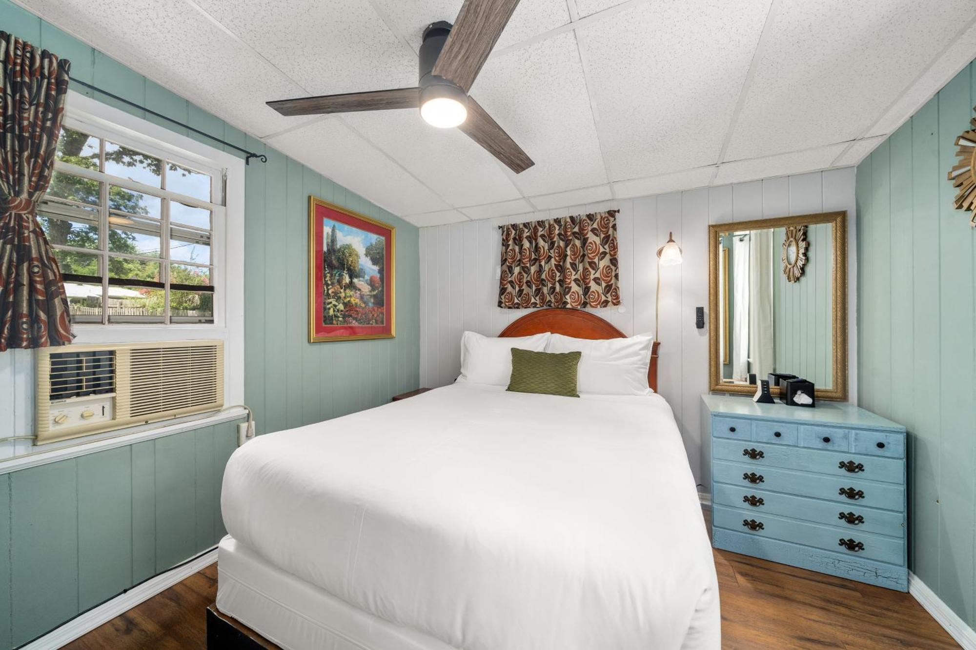 Cedarwood Inn Hendersonville Eksteriør bilde