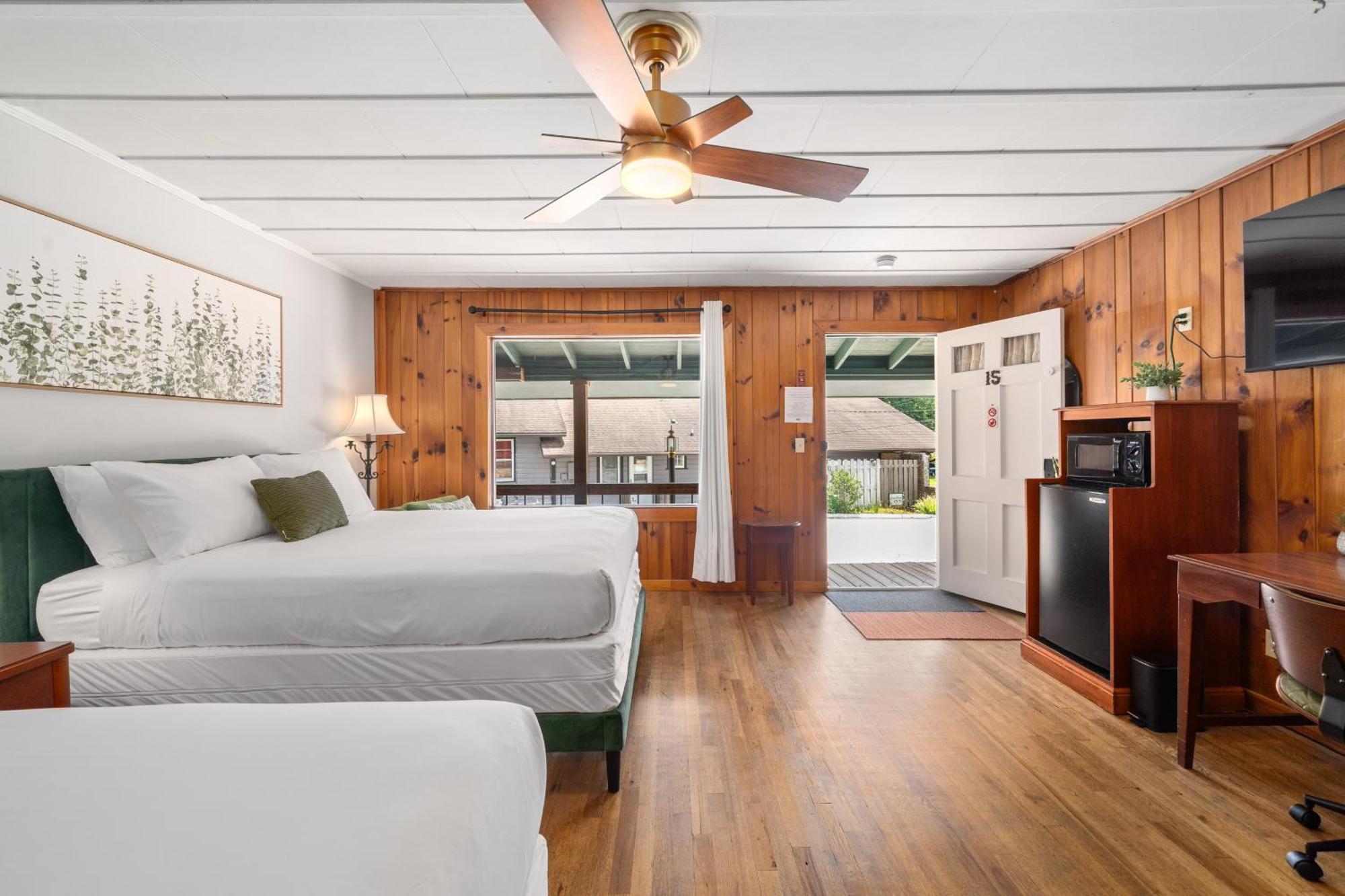 Cedarwood Inn Hendersonville Eksteriør bilde