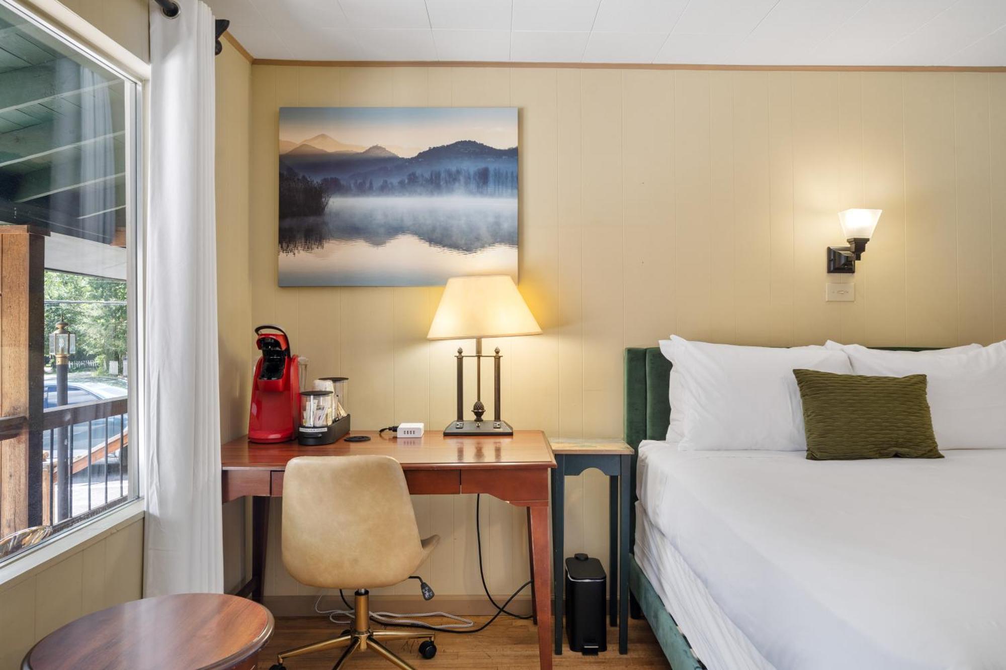 Cedarwood Inn Hendersonville Eksteriør bilde