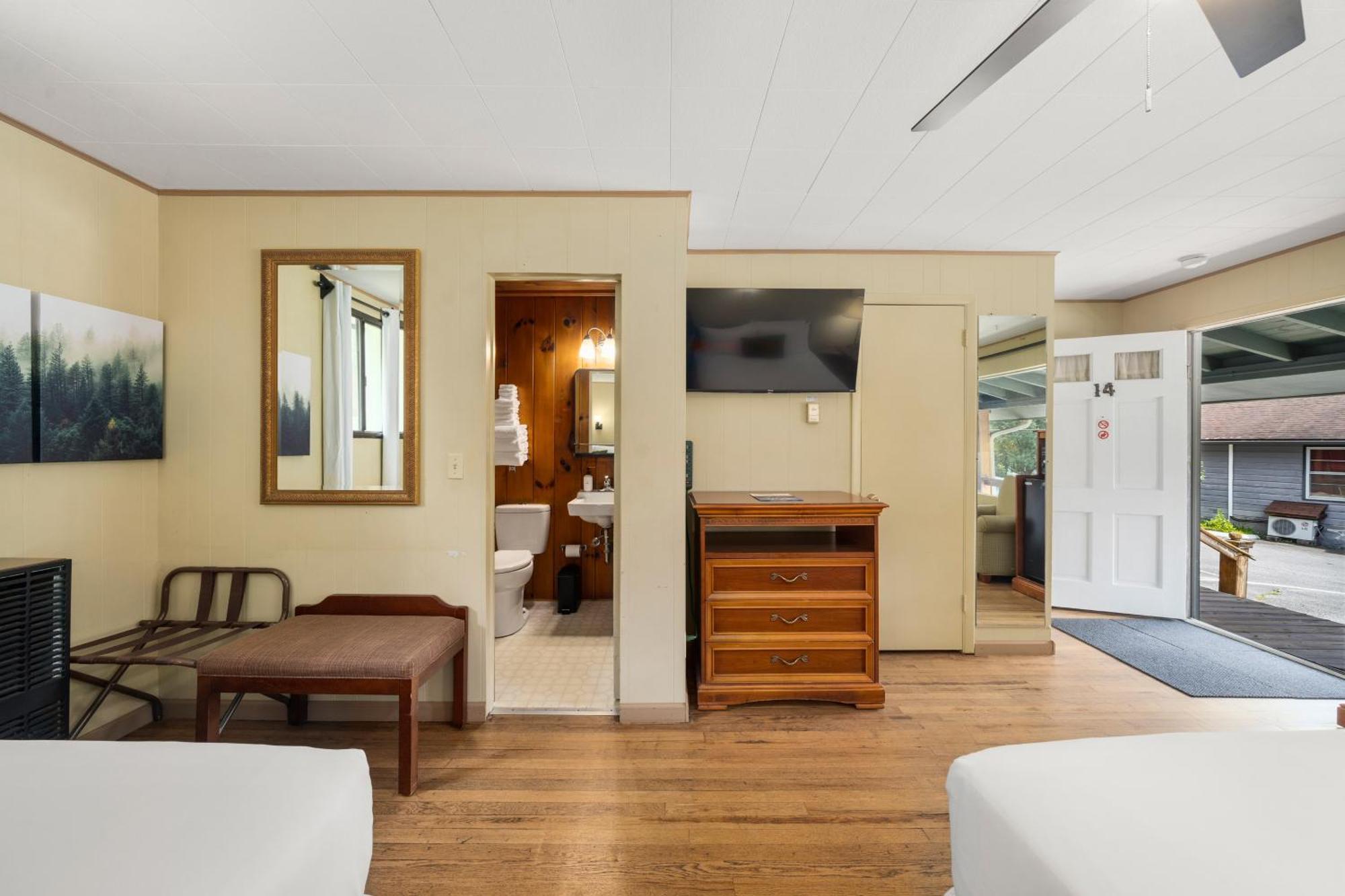 Cedarwood Inn Hendersonville Eksteriør bilde
