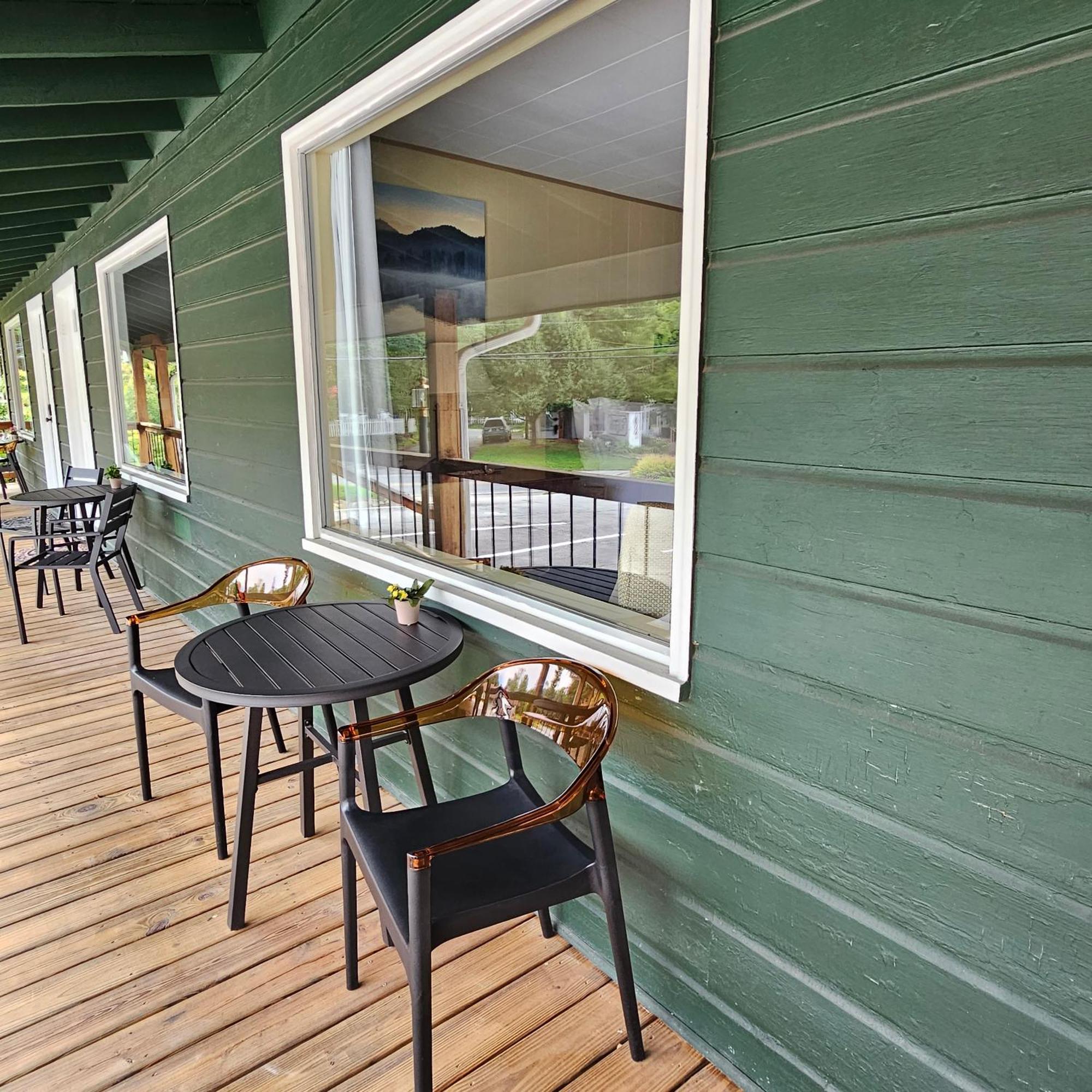 Cedarwood Inn Hendersonville Eksteriør bilde