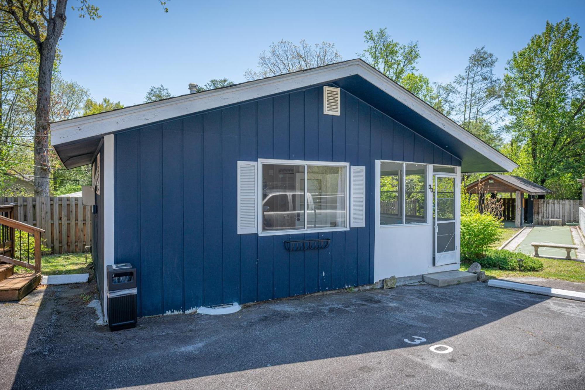 Cedarwood Inn Hendersonville Eksteriør bilde